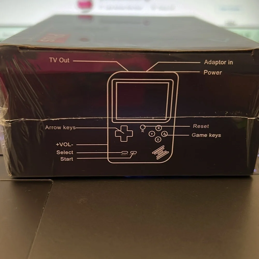 Handheld Retro Gaming Console.  400 Classic Games - Sealed